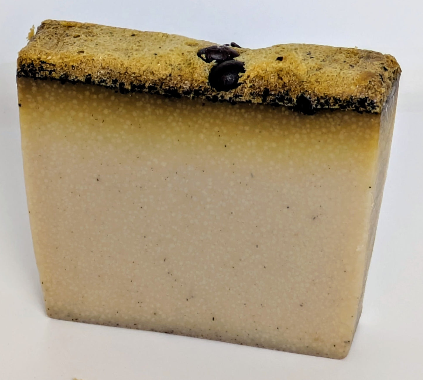 Café Latte Naturseife – Erfrischende Pflege mit Kaffee-Duft und Peeling-Effekt für eine weiche, gepflegte Haut.