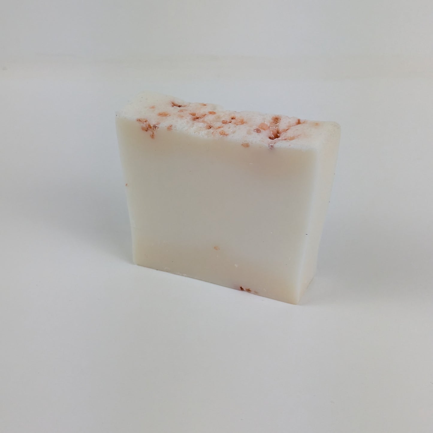 „Handgemachte Ananas Verwöhnseife – fruchtige Naturseife für sanfte Hautpflege“