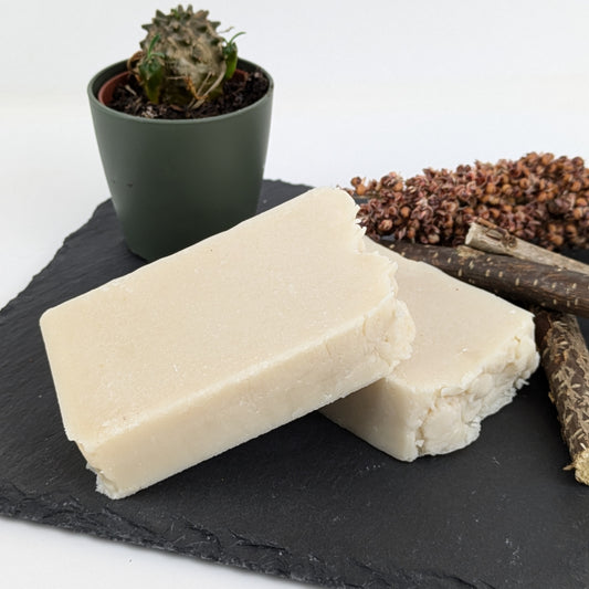 Eselmilch-Seife – Handgemachte Naturseife mit feuchtigkeitsspendender Eselmilch für sensible Haut