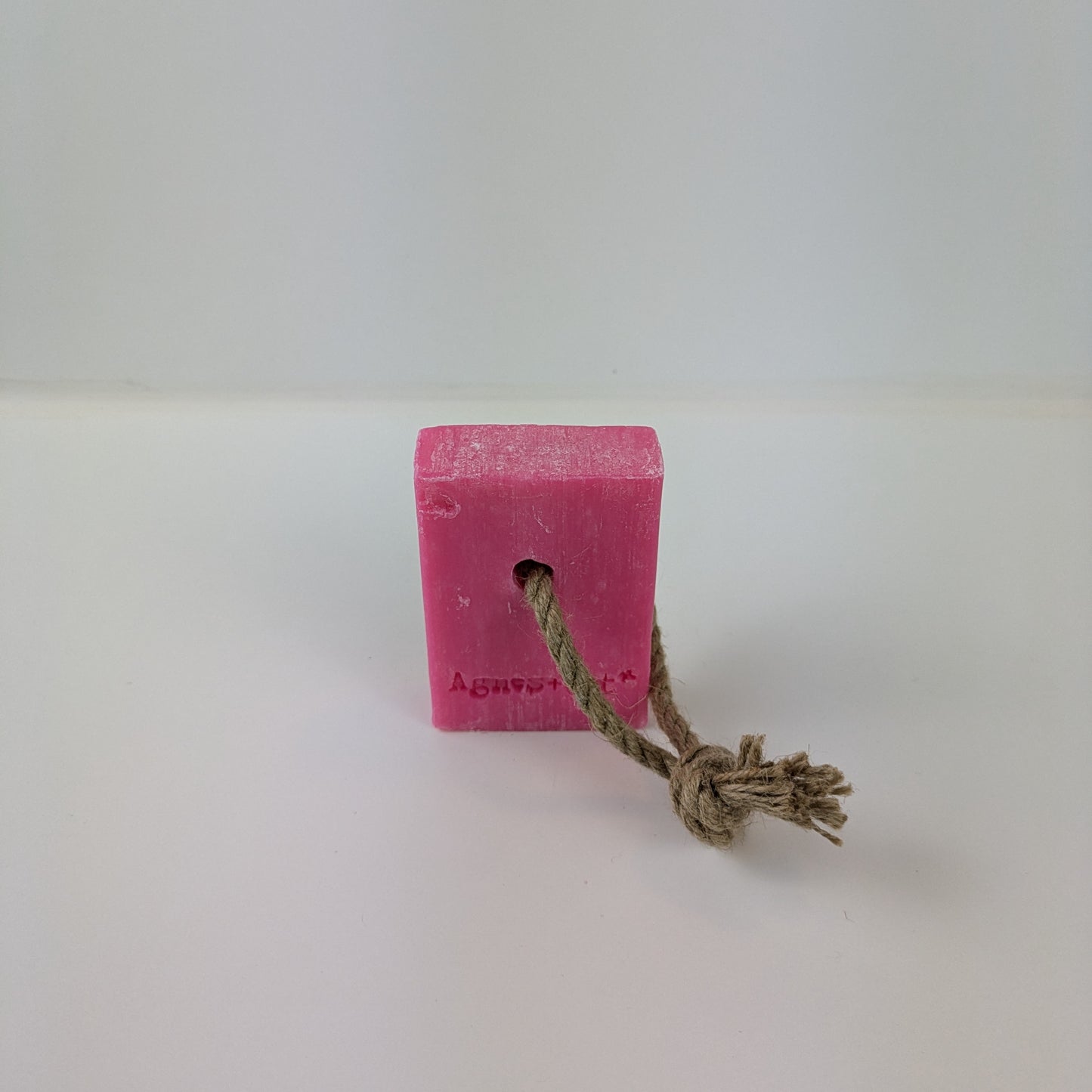 Seife am Seil – Handgemachte Seifen in Zitrusfrucht, Meersalz, Moos & Japanische Blüte für erfrischende Pflege und Duft