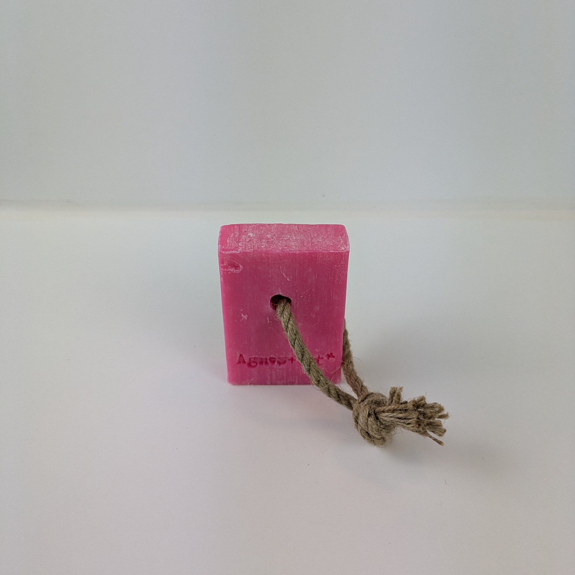 Seife am Seil – Handgemachte Seifen in Zitrusfrucht, Meersalz, Moos & Japanische Blüte für erfrischende Pflege und Duft