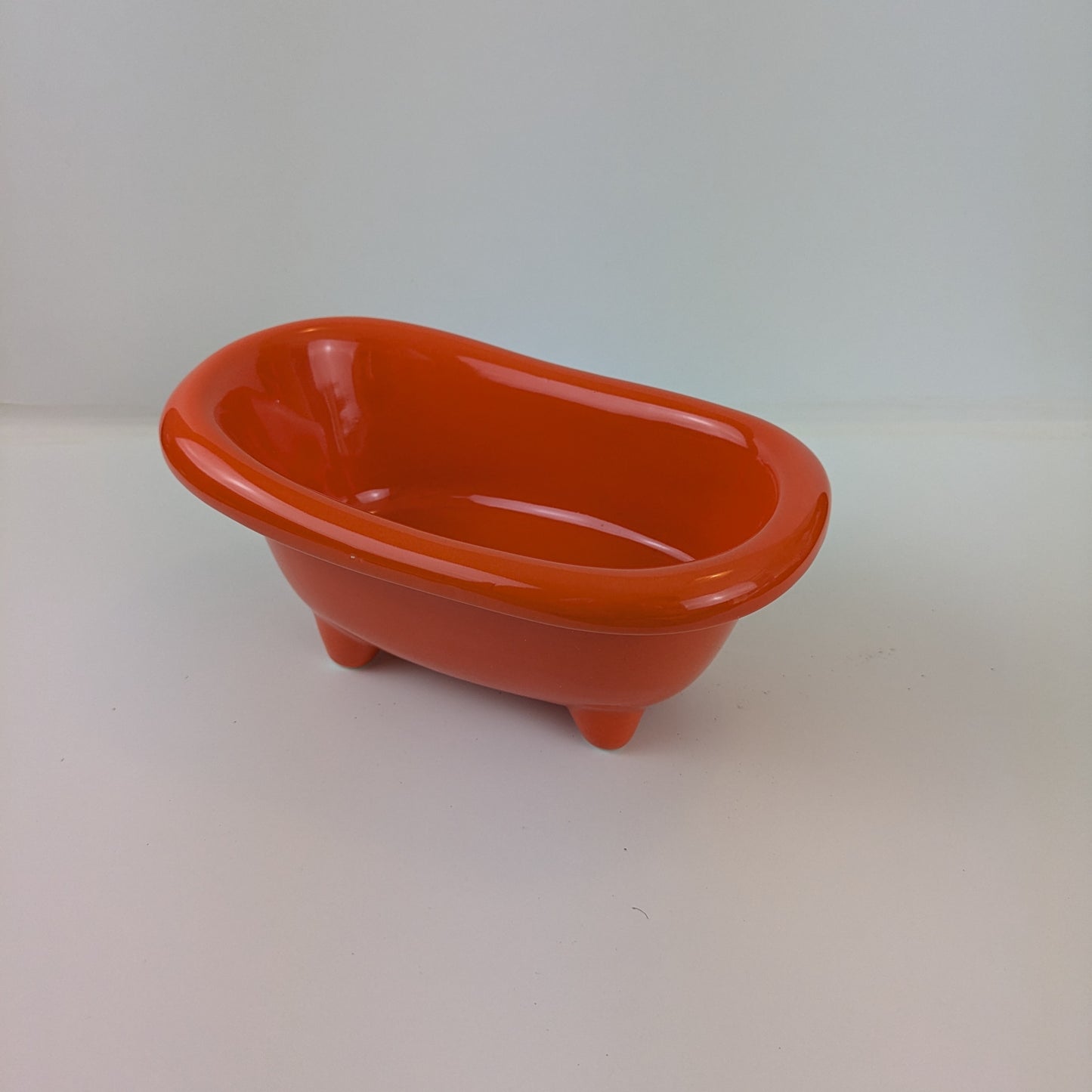 Keramik-Badewanne – Hochwertige Badewanne aus Keramik für luxuriöses Badeerlebnis