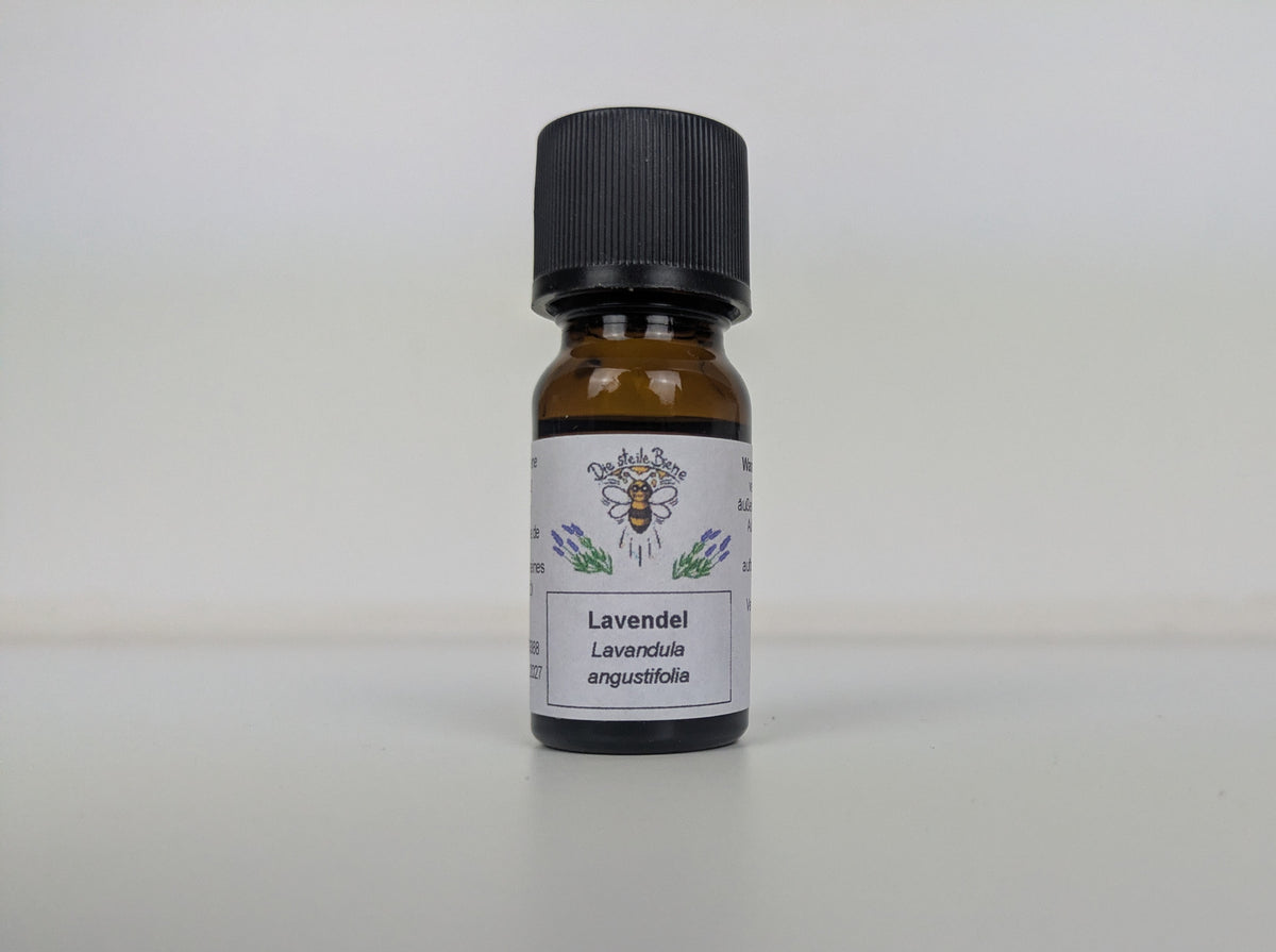Flasche mit Lavendel ätherischem Öl von Die Steile Biene